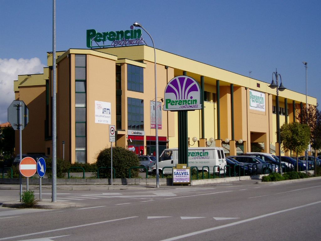 Negozio scarpe quarto deals d'altino